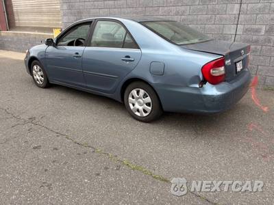 2002 Toyota Camry LE - zdjęcie 3 z 38 - miniatura