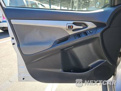 2009 Toyota Matrix - zdjęcie 9 z 26 - miniatura