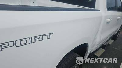 2021 Ram 1500 Big Horn Crew Cab Short Bed - zdjęcie 21 z 24 - miniatura