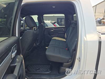 2021 Ram 1500 Big Horn Crew Cab Short Bed - zdjęcie 13 z 24 - miniatura