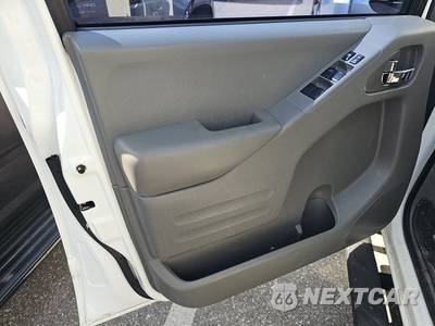 2021 Nissan Frontier SV Crew Cab Medium Bed - zdjęcie 9 z 27 - miniatura