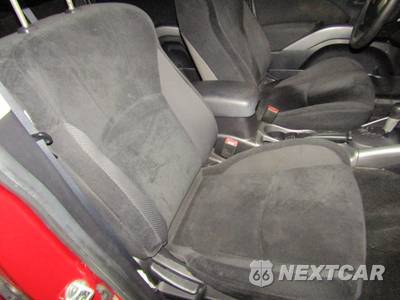 2010 Mitsubishi Outlander ES - zdjęcie 16 z 23 - miniatura