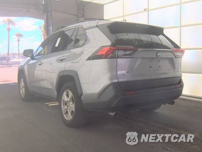 2020 Toyota RAV4 Hybrid LE - zdjęcie 6 z 29 - miniatura