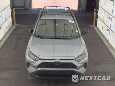 2020 Toyota RAV4 Hybrid LE - zdjęcie 2 z 29 - miniatura
