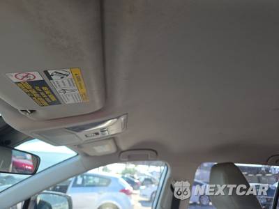2020 Toyota RAV4 Hybrid LE - zdjęcie 18 z 29 - miniatura