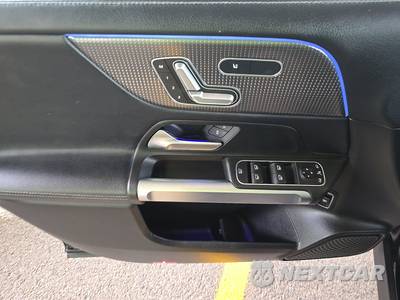2021 Mercedes-Benz GLB 250 - zdjęcie 9 z 30 - miniatura