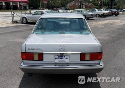 1990 Mercedes-Benz 560 SEL Sedan - zdjęcie 3 z 23 - miniatura