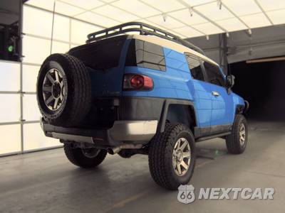 2007 Toyota FJ Cruiser w/Rear Doors - zdjęcie 4 z 49 - miniatura