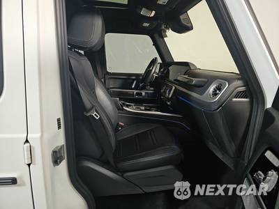 2025 Mercedes-Benz G 550 4MATIC - zdjęcie 8 z 21 - miniatura