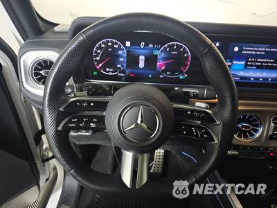 2025 Mercedes-Benz G 550 4MATIC - zdjęcie 10 z 21 - miniatura