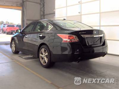 2015 Nissan Altima 2.5 SV - zdjęcie 6 z 23 - miniatura