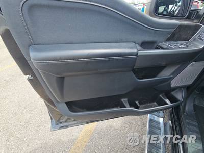 2025 Ford Super Duty F-250 Lariat Crew Cab Medium Bed - zdjęcie 9 z 22 - miniatura