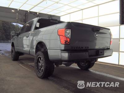 2018 Nissan TITAN XD SL Crew Cab Medium Bed - zdjęcie 6 z 30 - miniatura