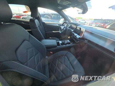 2025 Volkswagen Atlas Cross Sport 2.0T SE w/Technology - zdjęcie 8 z 28 - miniatura