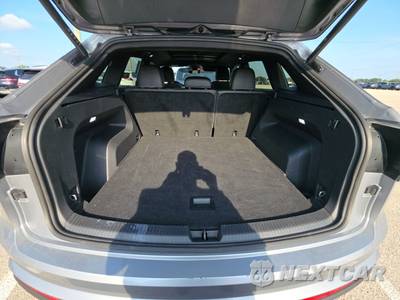 2025 Volkswagen Atlas Cross Sport 2.0T SE w/Technology - zdjęcie 16 z 25 - miniatura