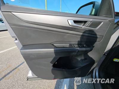 2025 Volkswagen Atlas Cross Sport 2.0T SE w/Technology - zdjęcie 9 z 25 - miniatura