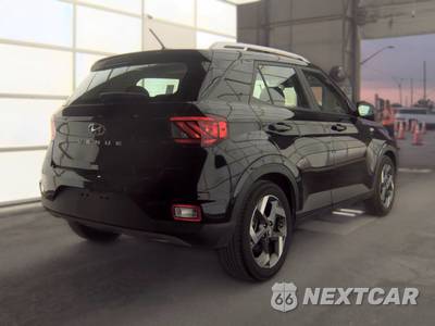 2025 Hyundai Venue SEL - zdjęcie 4 z 21 - miniatura