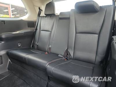 2025 Toyota Grand Highlander XLE - zdjęcie 14 z 25 - miniatura