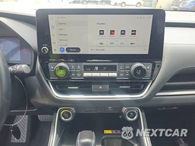 2025 Toyota Grand Highlander XLE - zdjęcie 11 z 25 - miniatura
