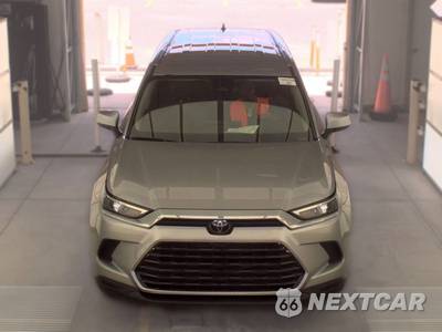 2025 Toyota Grand Highlander XLE - zdjęcie 2 z 25 - miniatura