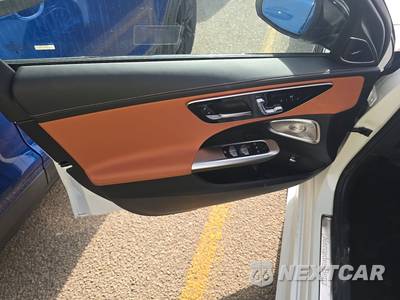 2024 Mercedes-Benz C 300 - zdjęcie 9 z 21 - miniatura