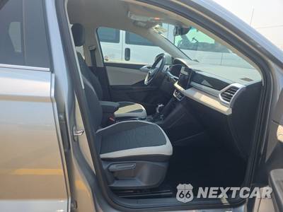 2025 Volkswagen Taos SE - zdjęcie 8 z 19 - miniatura