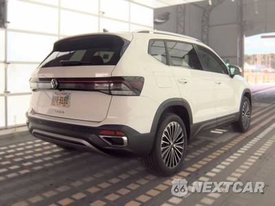 2025 Volkswagen Taos SE - zdjęcie 4 z 21 - miniatura