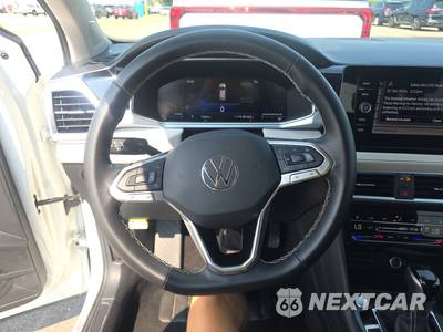 2025 Volkswagen Taos SE - zdjęcie 10 z 21 - miniatura