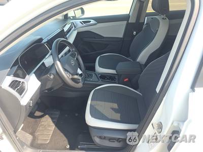2025 Volkswagen Taos SE - zdjęcie 7 z 21 - miniatura