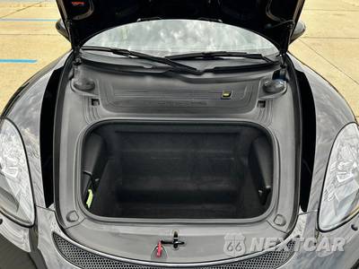2020 Porsche 718 Cayman GT4 - zdjęcie 13 z 48 - miniatura