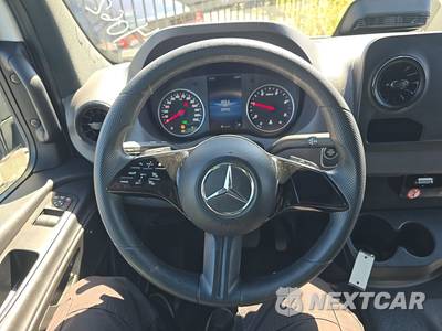 2025 Mercedes-Benz Sprinter 2500 Cargo Van Standard Roof 144.0" WB - zdjęcie 10 z 28 - miniatura