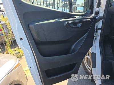2025 Mercedes-Benz Sprinter 2500 Cargo Van Standard Roof 144.0" WB - zdjęcie 9 z 28 - miniatura