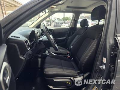 2025 Hyundai Venue SEL - zdjęcie 6 z 21 - miniatura