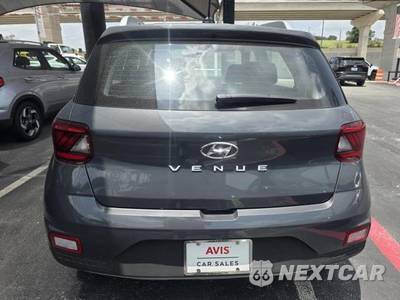 2025 Hyundai Venue SEL - zdjęcie 13 z 21 - miniatura