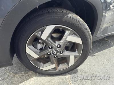2025 Hyundai Venue SEL - zdjęcie 3 z 21 - miniatura