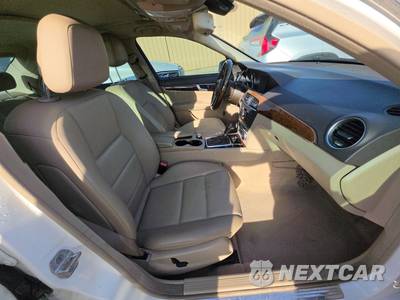 2014 Mercedes-Benz C 250 Sedan - zdjęcie 8 z 23 - miniatura