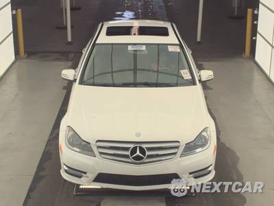 2014 Mercedes-Benz C 250 Sedan - zdjęcie 2 z 23 - miniatura