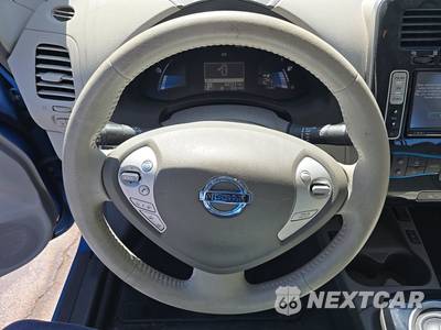 2012 Nissan LEAF SL - zdjęcie 10 z 33 - miniatura