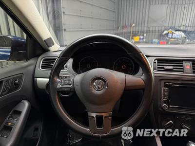 2012 Volkswagen Jetta TDI Sedan w/Premium - zdjęcie 11 z 17 - miniatura