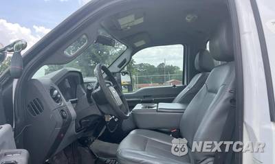 2016 Ford Super Duty F-550 Cab Chassis XL Regular Cab DRW - zdjęcie 12 z 15 - miniatura