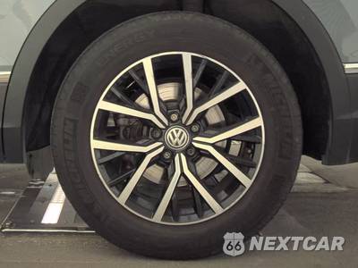 2021 Volkswagen Tiguan SE - zdjęcie 12 z 40 - miniatura
