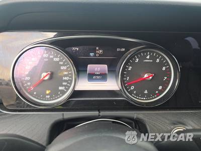 2019 Mercedes-Benz E 450 4MATIC Sedan - zdjęcie 12 z 28 - miniatura