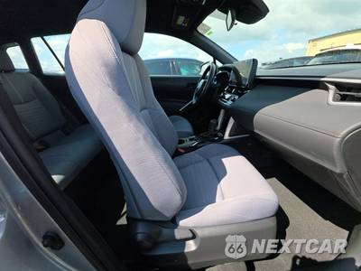 2025 Toyota Corolla Cross Hybrid S - zdjęcie 8 z 29 - miniatura