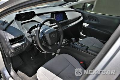 2024 Toyota Prius - zdjęcie 13 z 16 - miniatura
