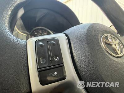 2012 Toyota Yaris LE Hatchback - zdjęcie 20 z 45 - miniatura