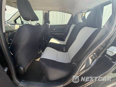 2012 Toyota Yaris LE Hatchback - zdjęcie 36 z 45 - miniatura