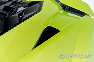 2025 Lamborghini Revuelto - zdjęcie 42 z 50 - miniatura