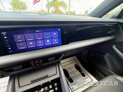 2024 Porsche Macan 4 Electric - zdjęcie 42 z 50 - miniatura