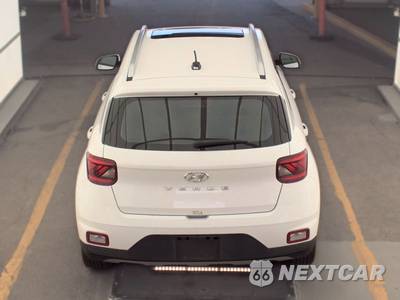 2025 Hyundai Venue SEL - zdjęcie 5 z 30 - miniatura