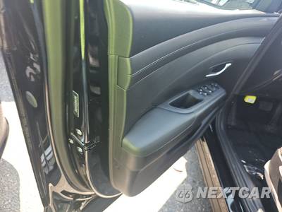 2025 Hyundai Santa Cruz SE Crew Cab Short Bed - zdjęcie 9 z 18 - miniatura